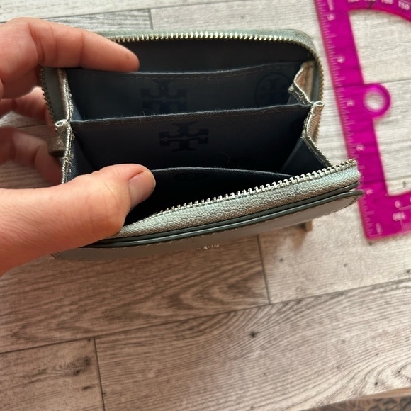 Tory Burch Change Purse - Used - Picture 8 of 12